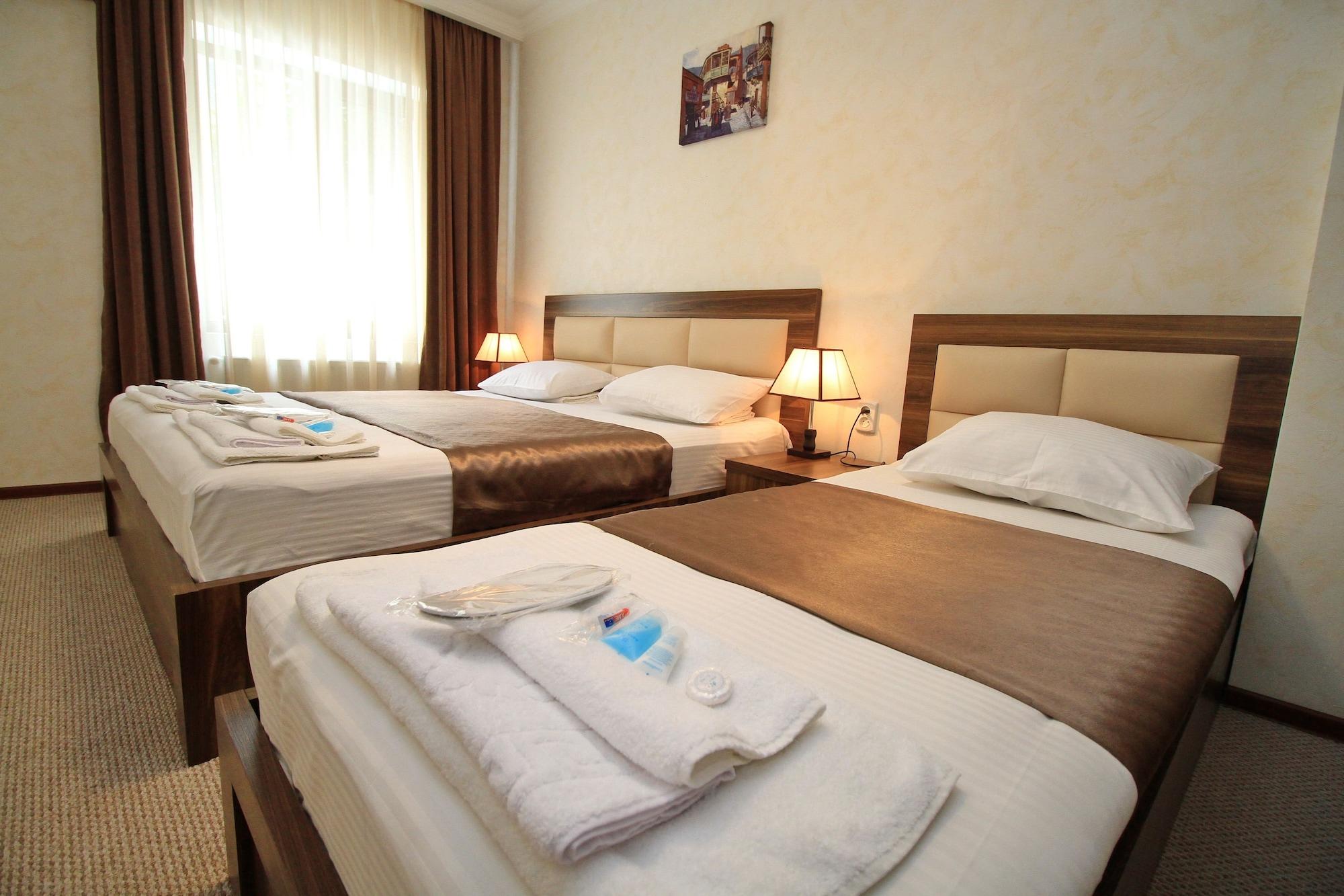 Hotel Tiflis House Esterno foto