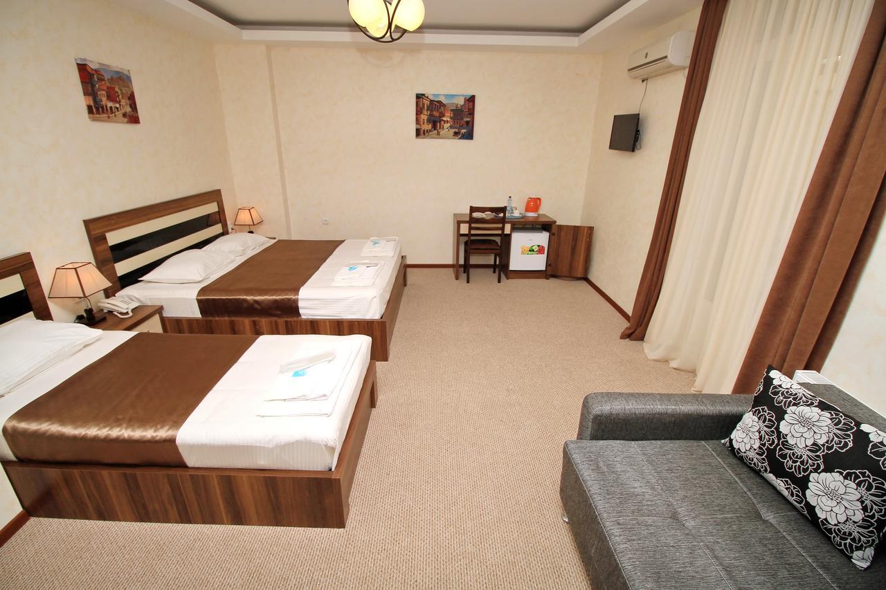 Hotel Tiflis House Esterno foto