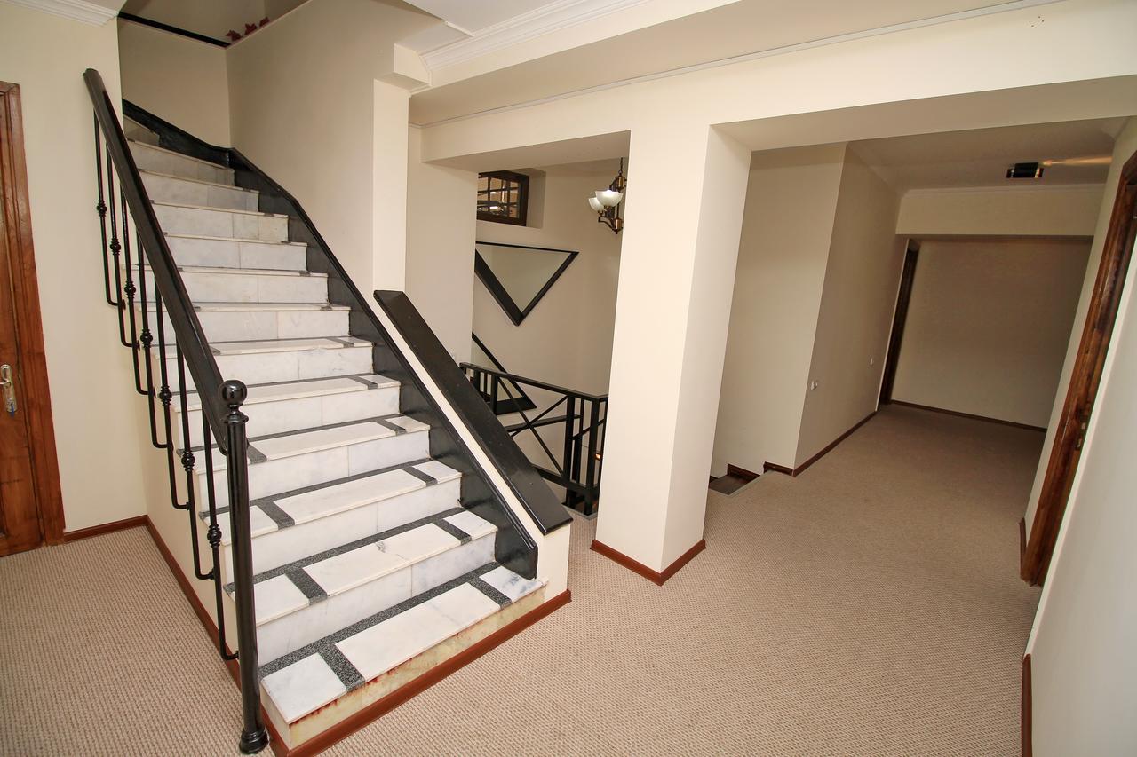 Hotel Tiflis House Esterno foto