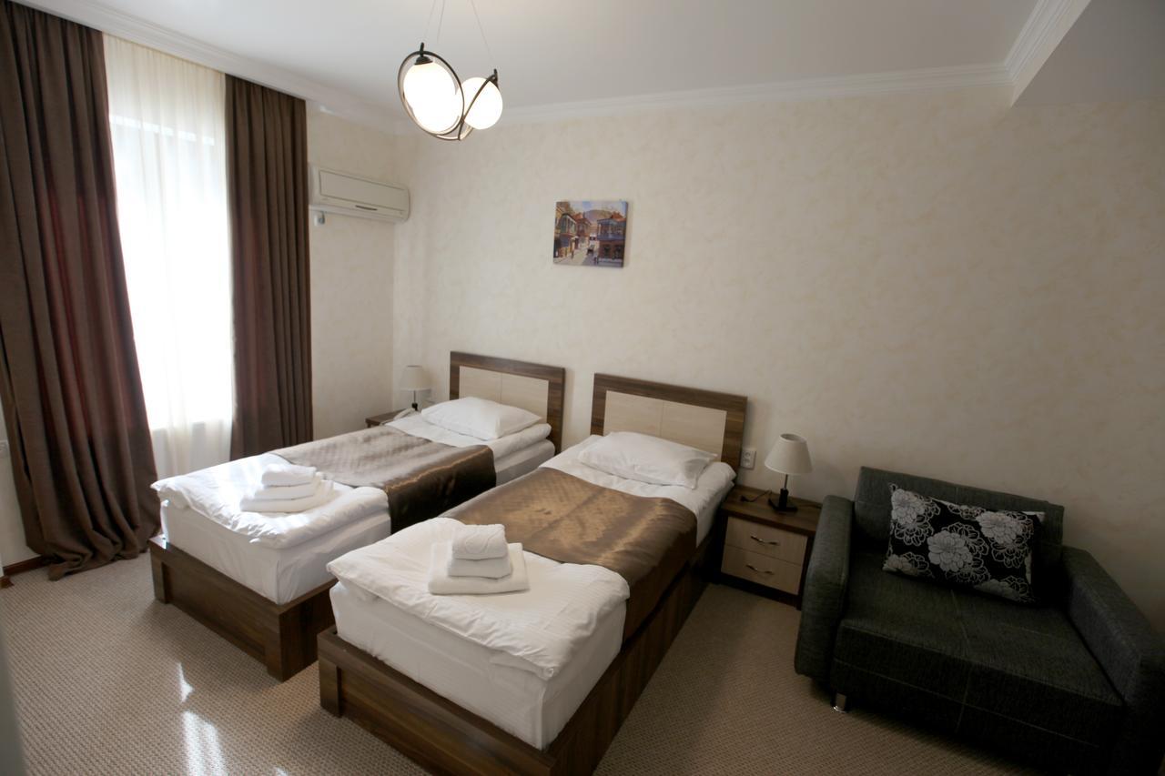 Hotel Tiflis House Esterno foto